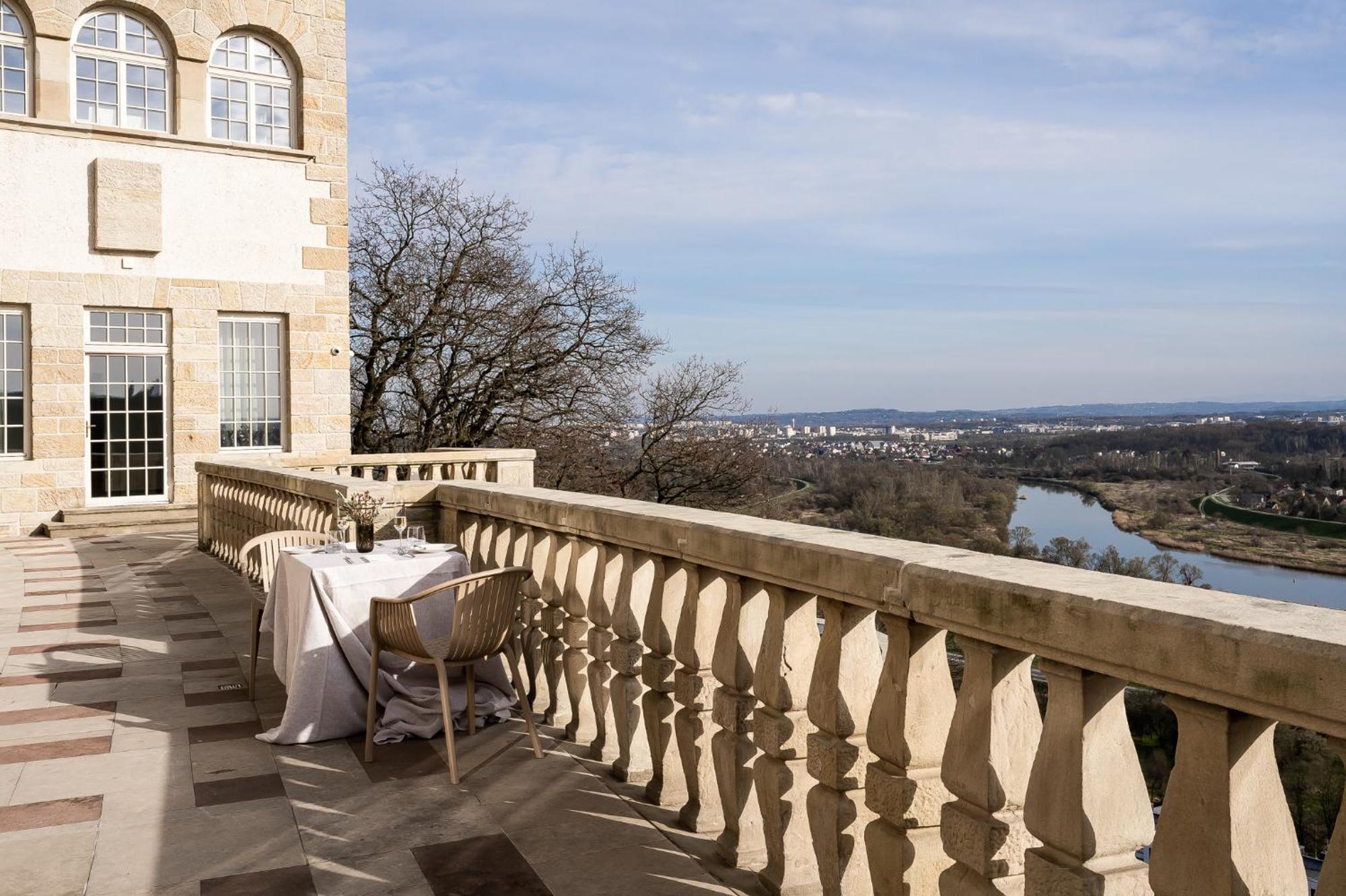 Zinar Castle Hotell Kraków Exteriör bild