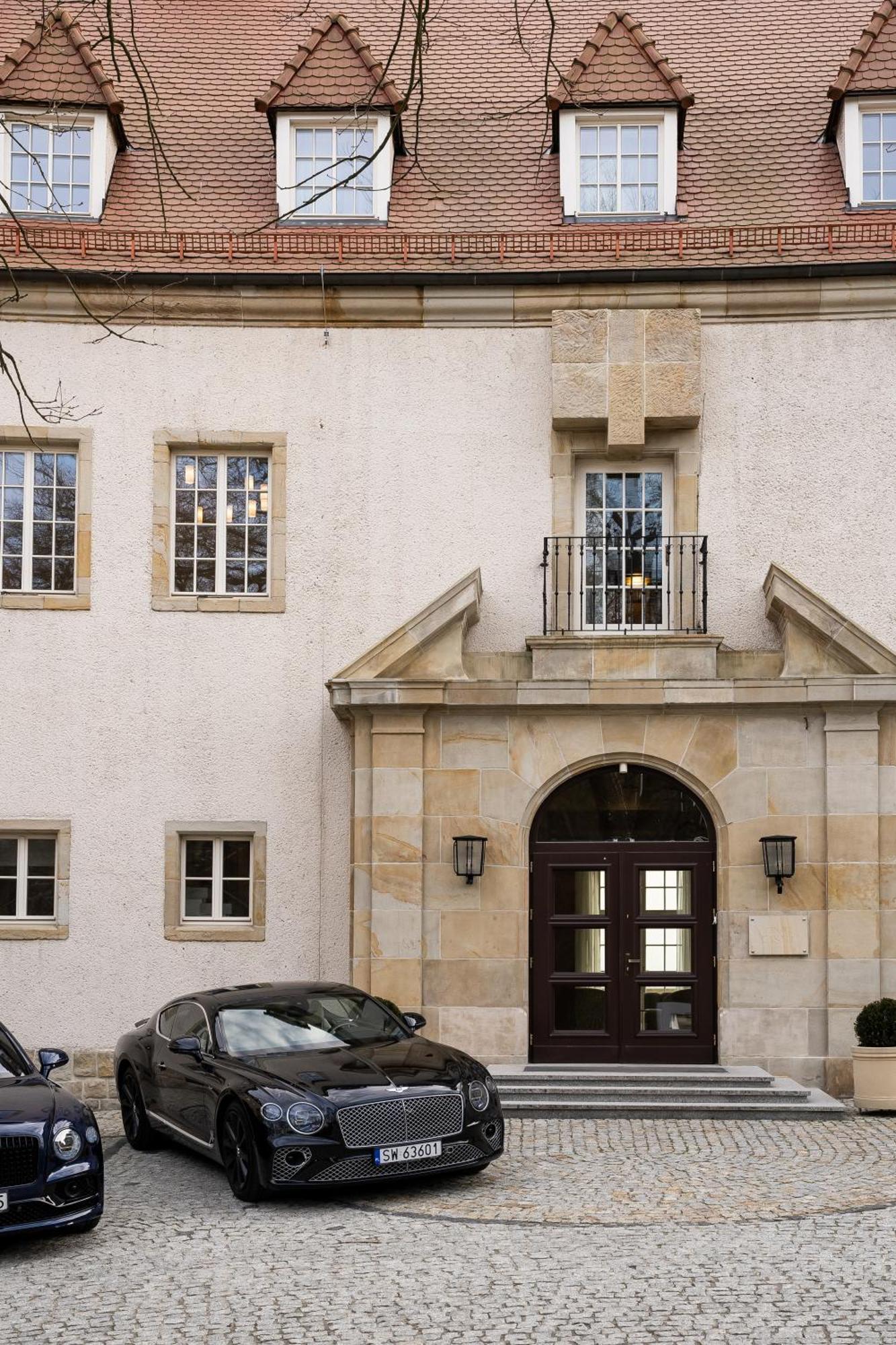 Zinar Castle Hotell Kraków Exteriör bild